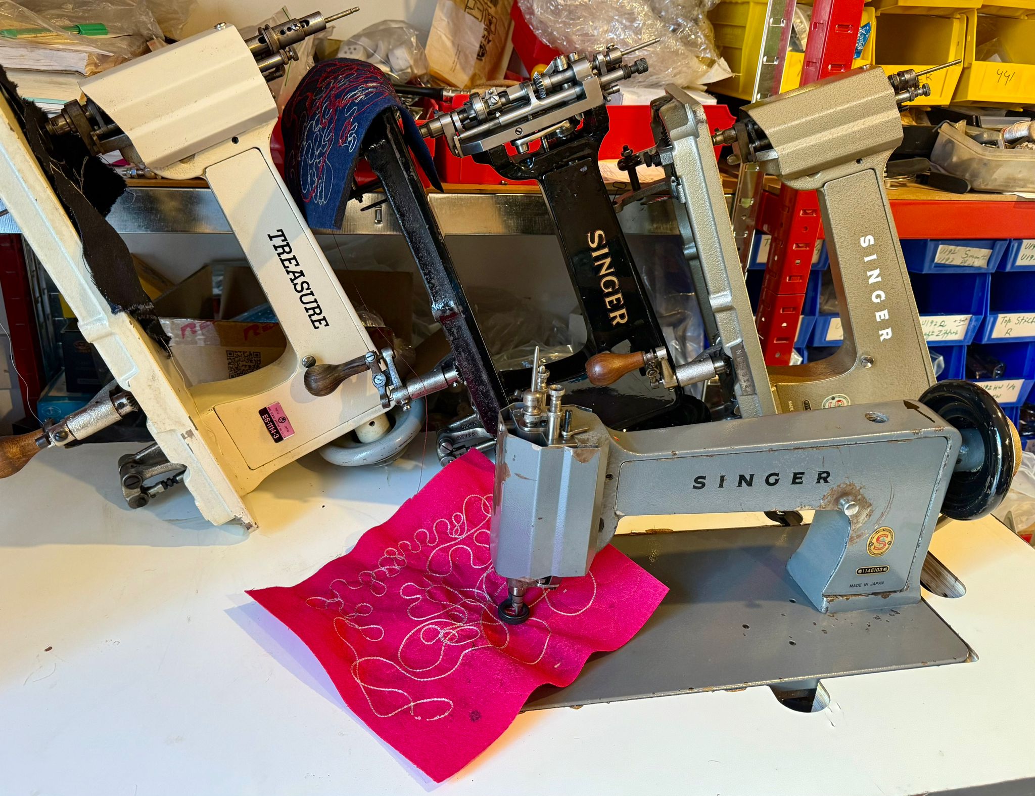 Singer 114e103 chainstitch embroidery machine *Head Only*