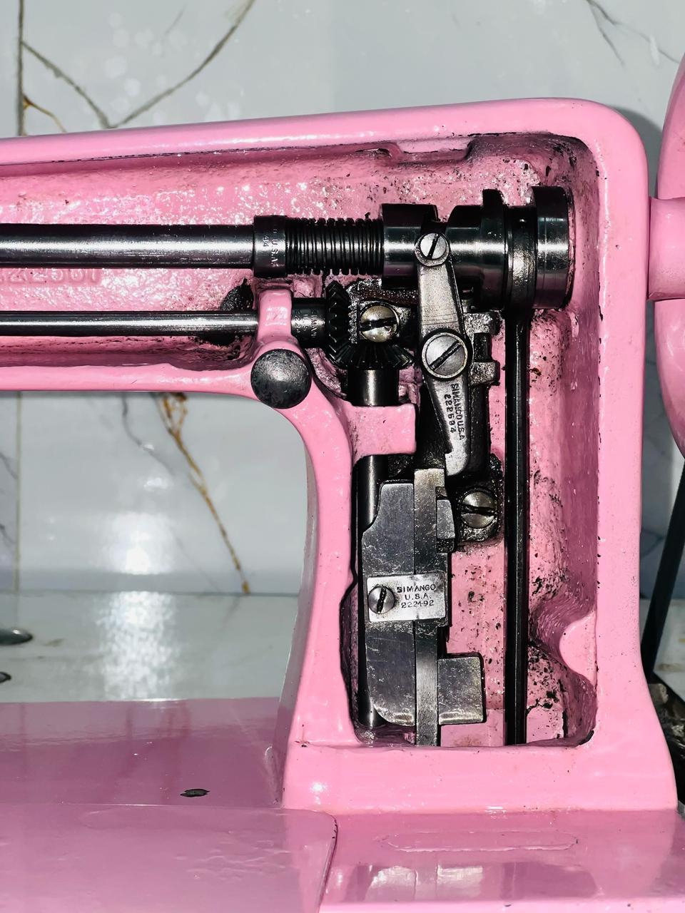 Singer 114w103 Restored Chainstitch moss stitch Sewing Machine *Head, Table and motor*