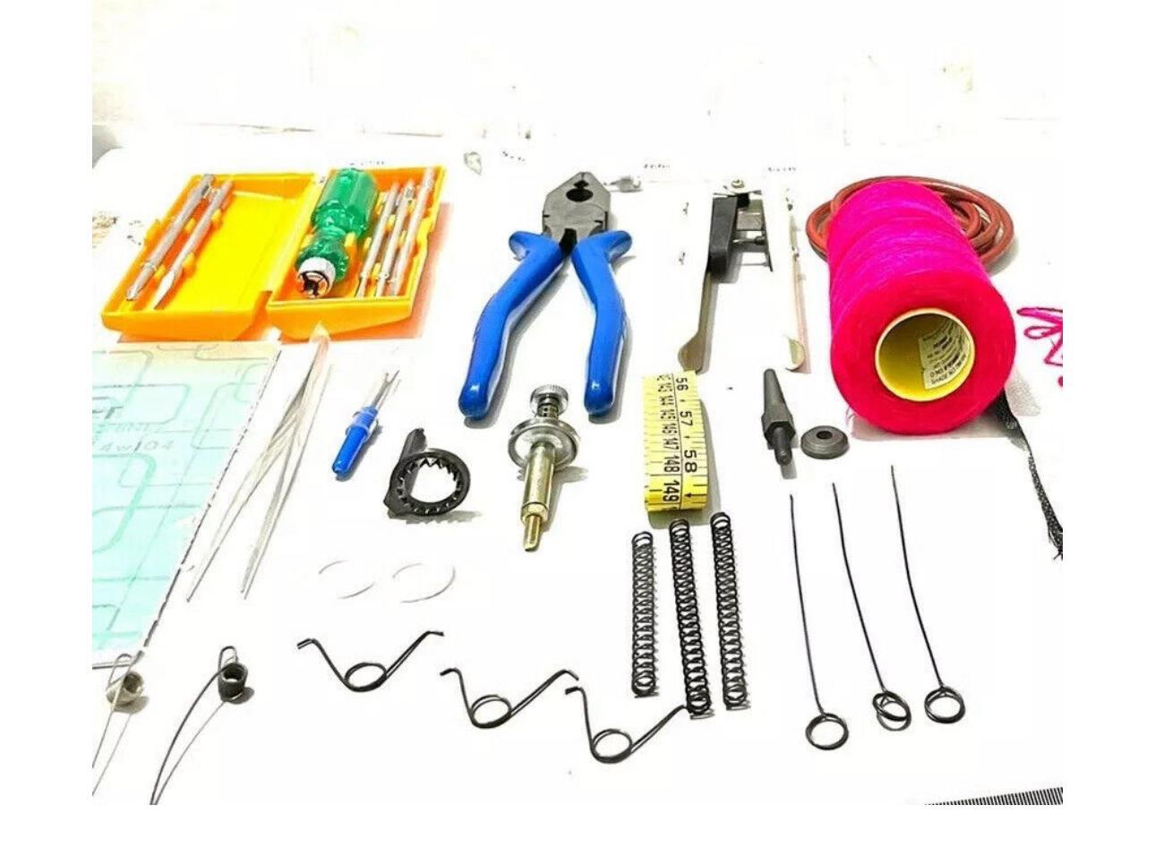 Singer 114w103 vintage embroidery chain & moss stitch machine *Head only*