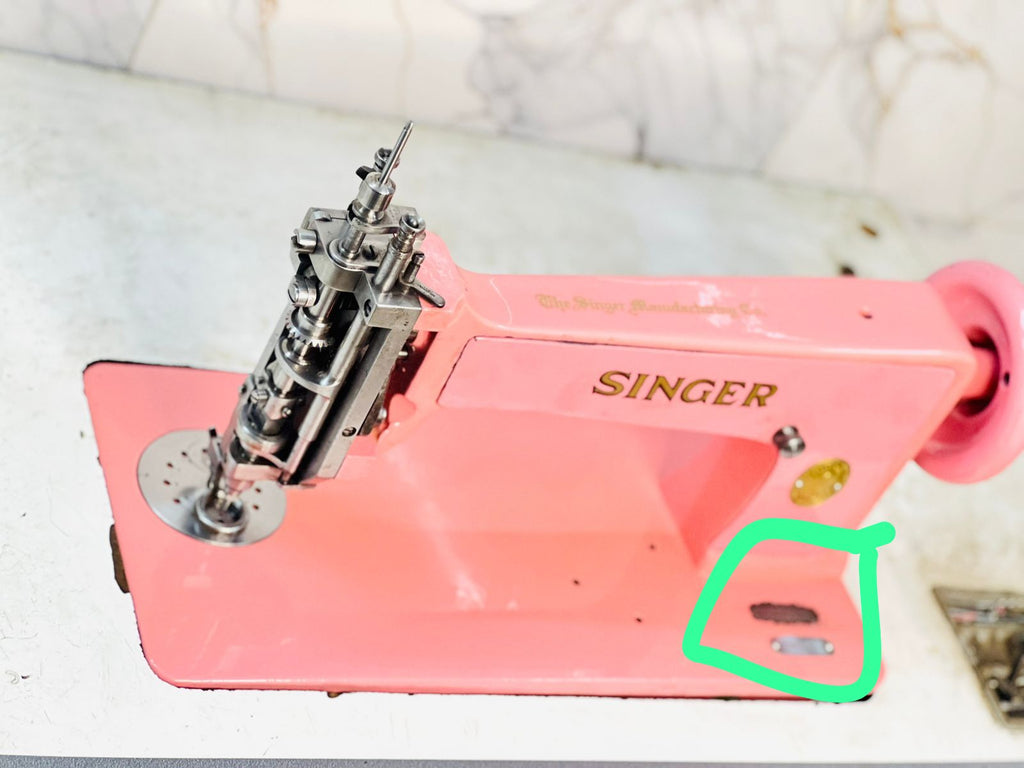 Singer 114w103 Restored Chainstitch moss stitch Sewing Machine *Head, Table and motor*