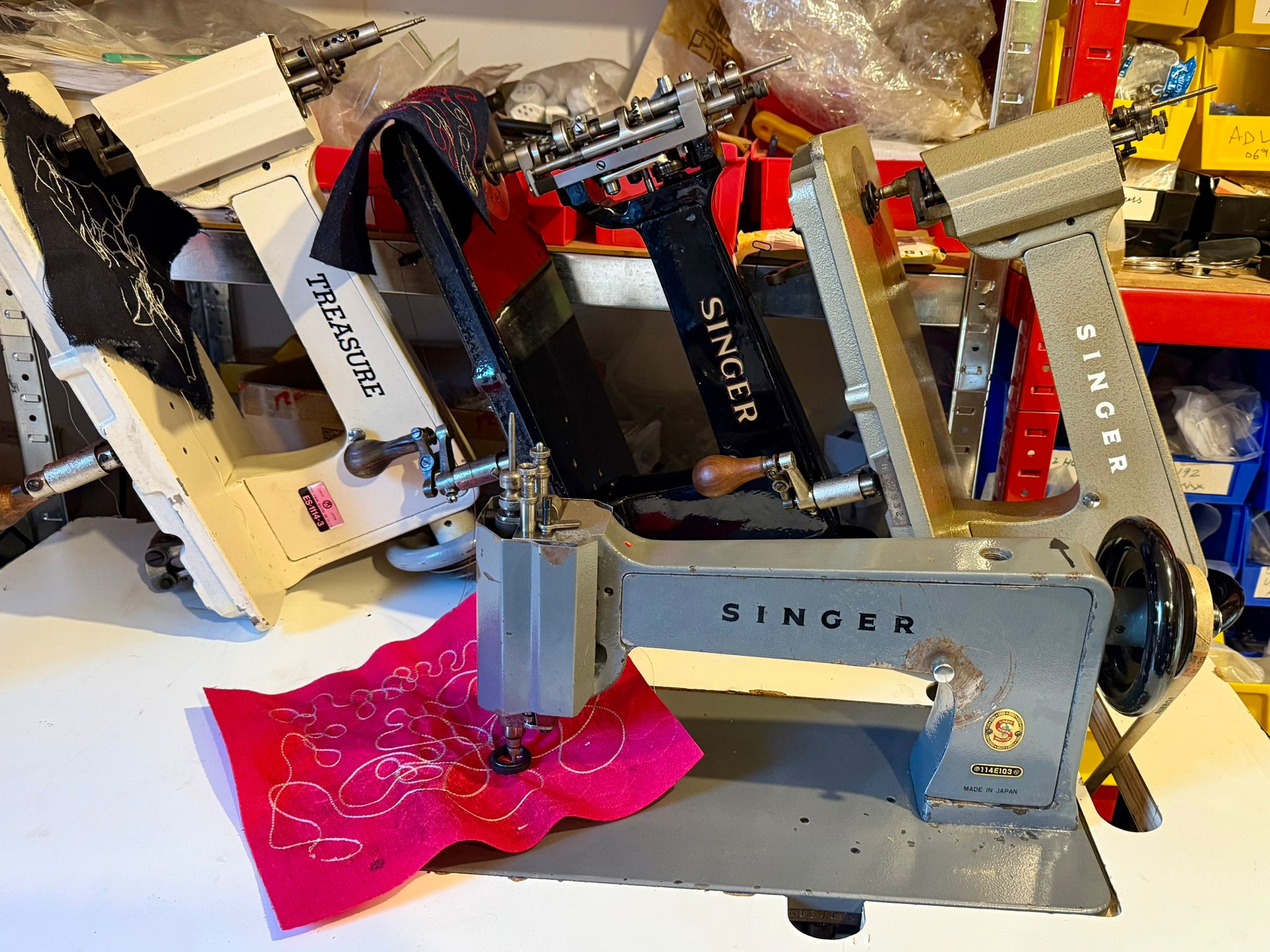 Singer 114e103 chainstitch embroidery machine *Head Only*
