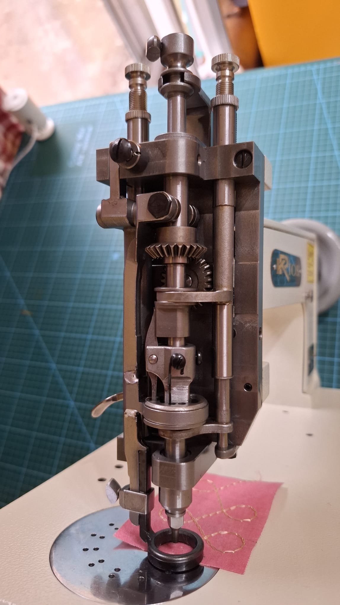 *NEW* KRIOS Chainstitch Embroidery machine, table, motor and Stand