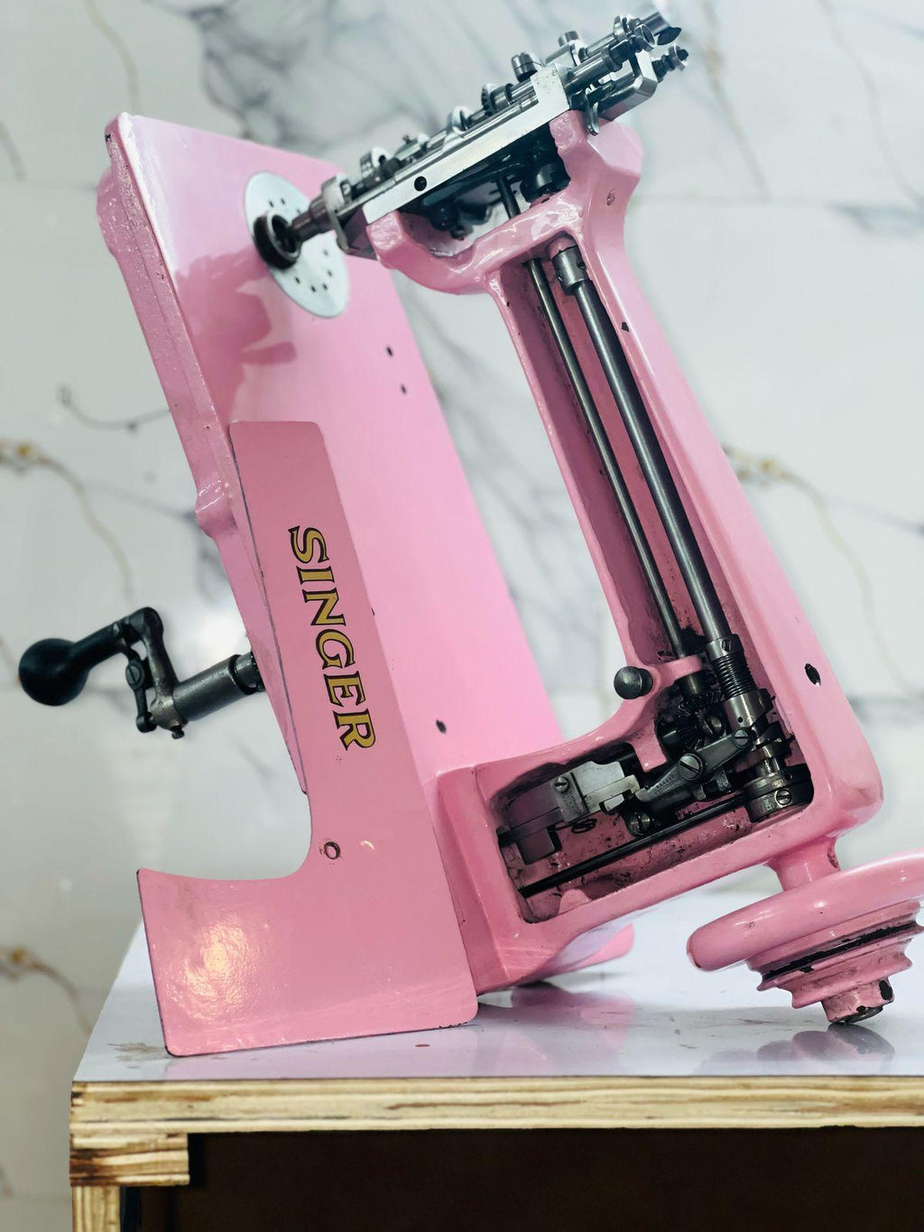 Singer 114w103 Restored Chainstitch moss stitch Sewing Machine *Head, Table and motor*